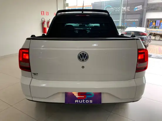 VOLKSWAGEN-SAVEIRO-2020