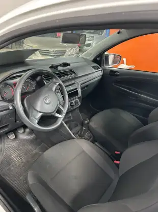 VOLKSWAGEN-SAVEIRO-2021