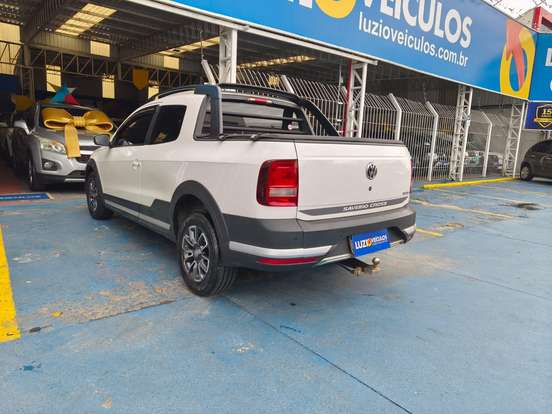 VOLKSWAGEN-SAVEIRO-2017