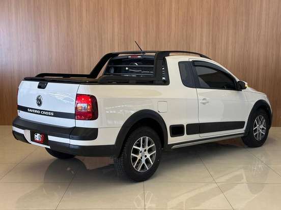VOLKSWAGEN-SAVEIRO-2014