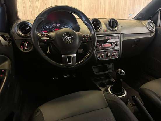 VOLKSWAGEN-SAVEIRO-1.6 CROSS CE 16V FLEX 2P MANUAL VOLKSWAGEN-SAVEIRO-2014