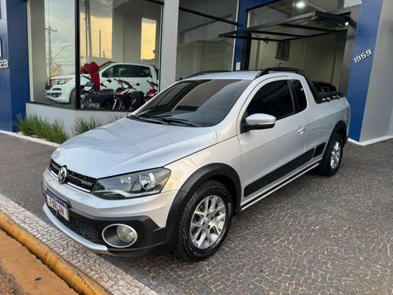 VOLKSWAGEN-SAVEIRO-2013