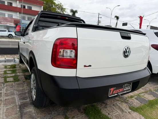 VOLKSWAGEN-SAVEIRO-1.6 MI STARTLINE CS 8V FLEX 2P MANUAL VOLKSWAGEN-SAVEIRO-2015