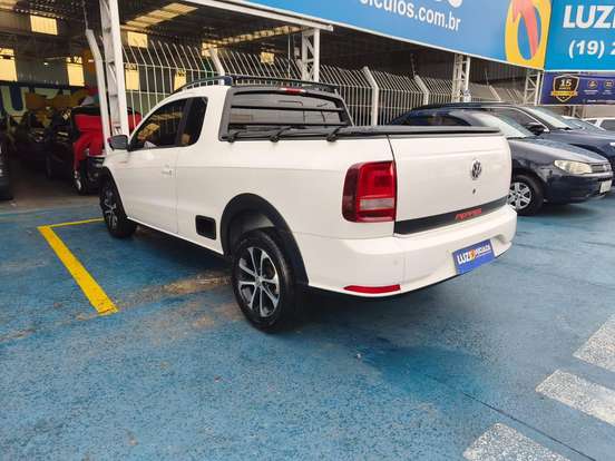 VOLKSWAGEN-SAVEIRO-2019