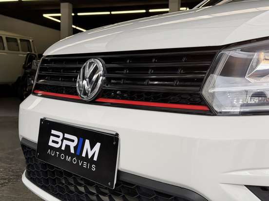 VOLKSWAGEN-SAVEIRO-2017