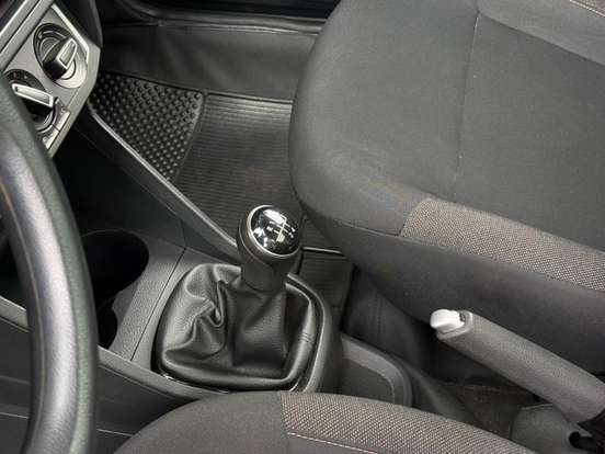 VOLKSWAGEN-SAVEIRO-2024