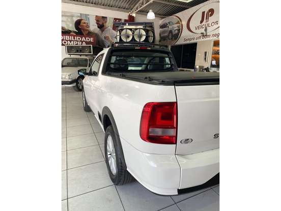VOLKSWAGEN-SAVEIRO-2021