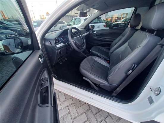 VOLKSWAGEN-SAVEIRO-2024