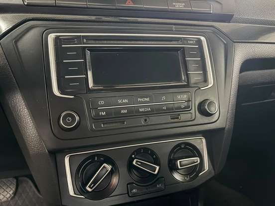 VOLKSWAGEN-SAVEIRO-2020