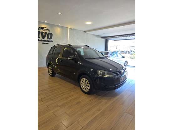 VOLKSWAGEN-SPACEFOX-2013