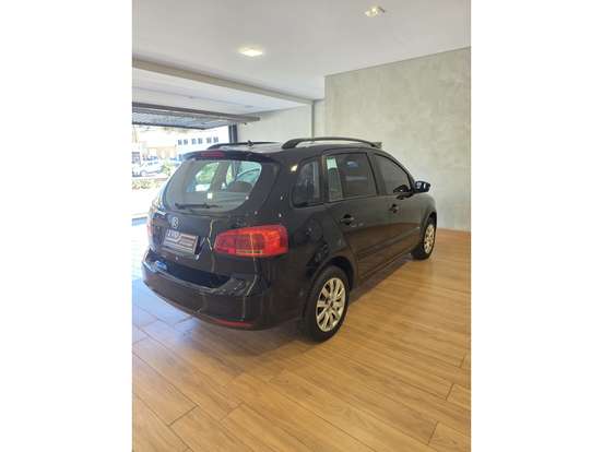 VOLKSWAGEN-SPACEFOX-2013