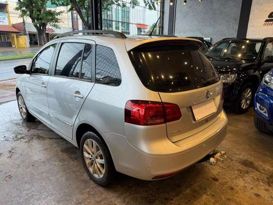 VOLKSWAGEN-SPACEFOX-2013