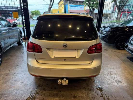 VOLKSWAGEN-SPACEFOX-2013