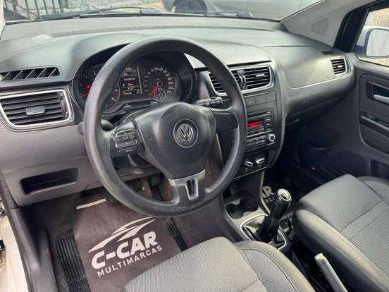 VOLKSWAGEN-SPACEFOX-2011