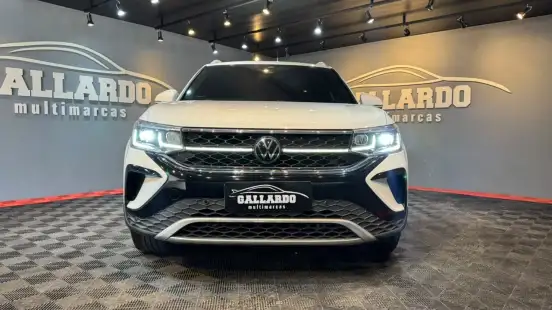 VOLKSWAGEN-TAOS-2023
