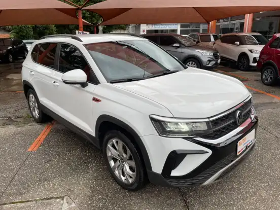 VOLKSWAGEN-TAOS-2022