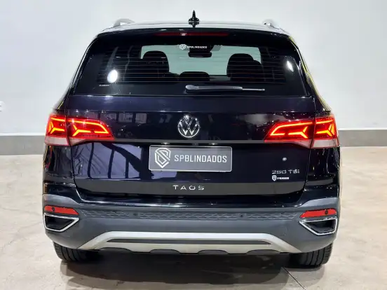 VOLKSWAGEN-TAOS-2023