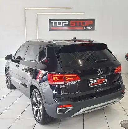 VOLKSWAGEN-TAOS-2025
