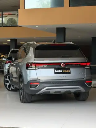 VOLKSWAGEN-TAOS-2025