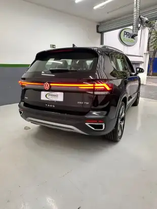 VOLKSWAGEN-TAOS-2026