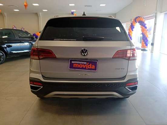 VOLKSWAGEN-TAOS-2025