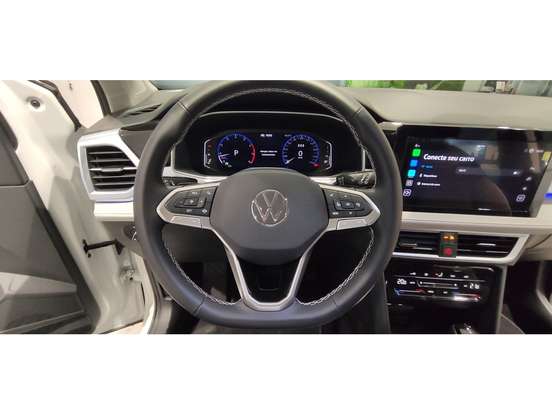 VOLKSWAGEN-TAOS-2026
