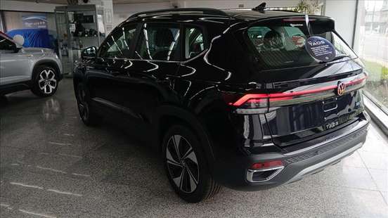 VOLKSWAGEN-TAOS-2026