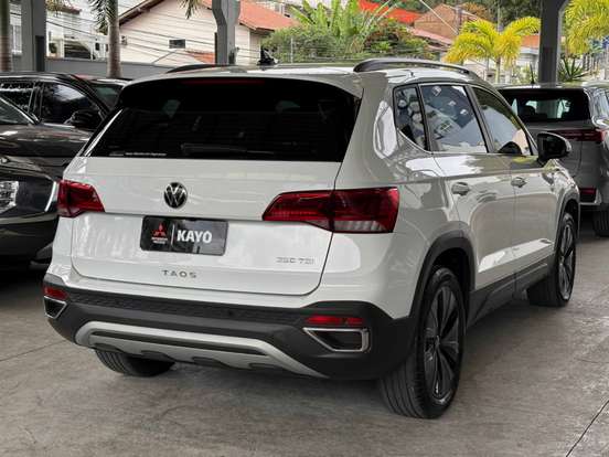 VOLKSWAGEN-TAOS-2024