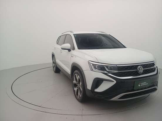 VOLKSWAGEN-TAOS-2025