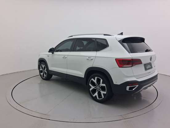 VOLKSWAGEN-TAOS-1.4 250 TSI TOTAL FLEX HIGHLINE AUTOMÁTICO VOLKSWAGEN-TAOS-2025