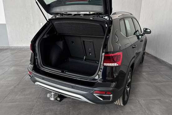 VOLKSWAGEN-TAOS-2025
