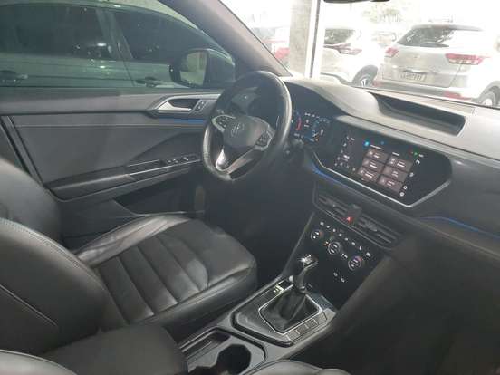 VOLKSWAGEN-TAOS-1.4 250 TSI TOTAL FLEX HIGHLINE AUTOMÁTICO VOLKSWAGEN-TAOS-2021