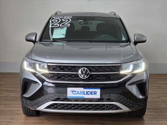 VOLKSWAGEN-TAOS-2021