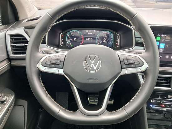 VOLKSWAGEN-TAOS-2025