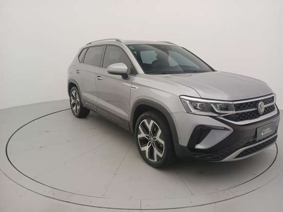 VOLKSWAGEN-TAOS-2025