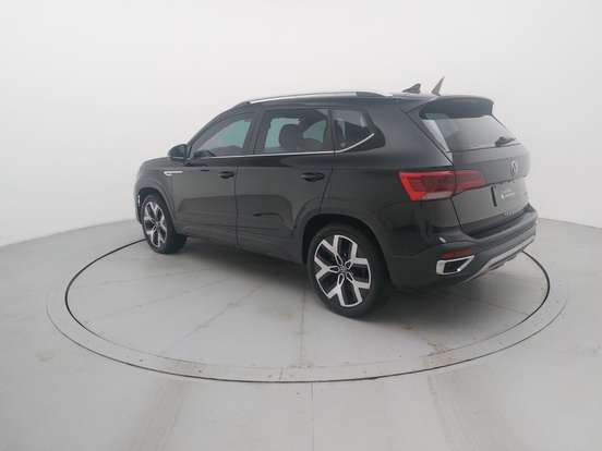 VOLKSWAGEN-TAOS-2024
