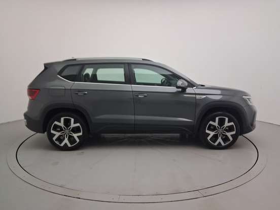 VOLKSWAGEN-TAOS-2024