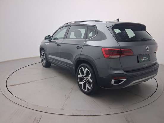 VOLKSWAGEN-TAOS-2024