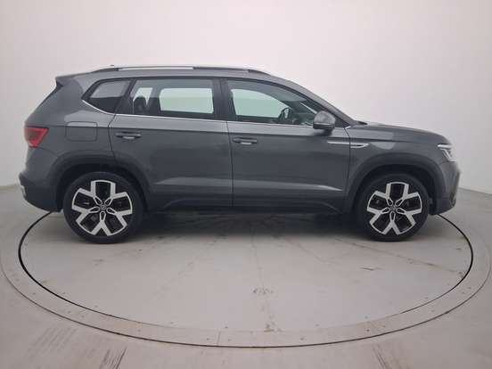 VOLKSWAGEN-TAOS-2024