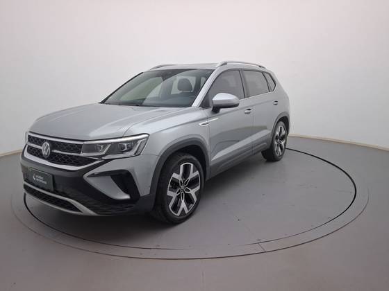 VOLKSWAGEN TAOS 1.4 250 TSI TOTAL FLEX HIGHLINE AUTOMÁTICO