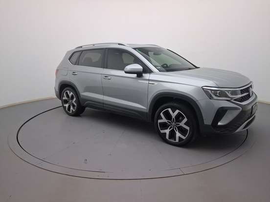 VOLKSWAGEN-TAOS-2024