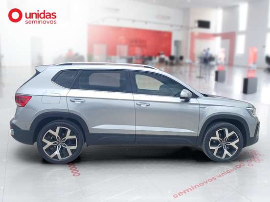 VOLKSWAGEN-TAOS-2024