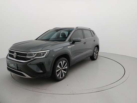 VOLKSWAGEN-TAOS-2023
