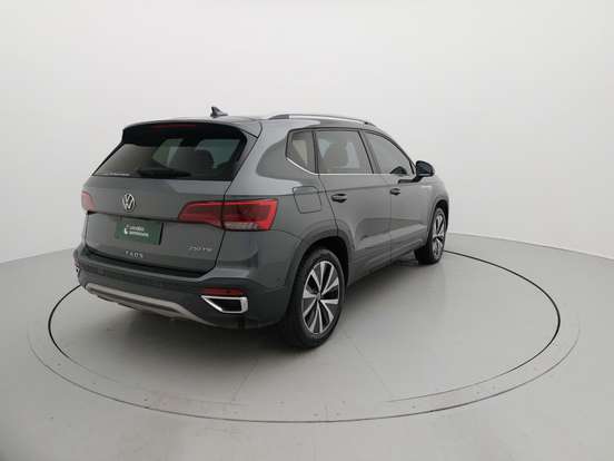 VOLKSWAGEN-TAOS-2023