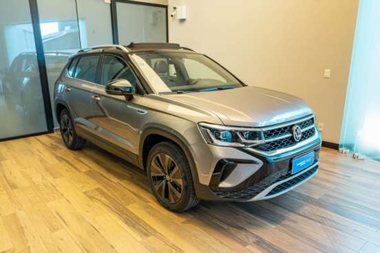 VOLKSWAGEN-TAOS-2022