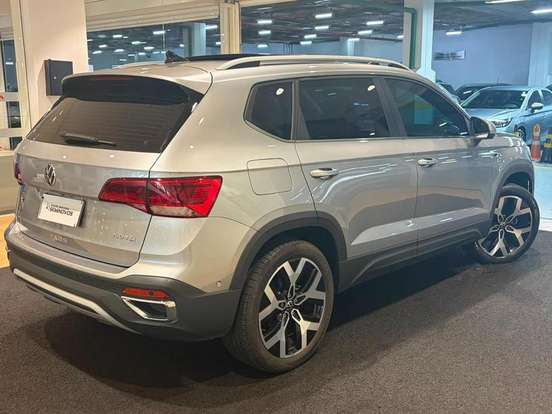 VOLKSWAGEN-TAOS-1.4 250 TSI TOTAL FLEX HIGHLINE AUTOMÁTICO VOLKSWAGEN-TAOS-2024