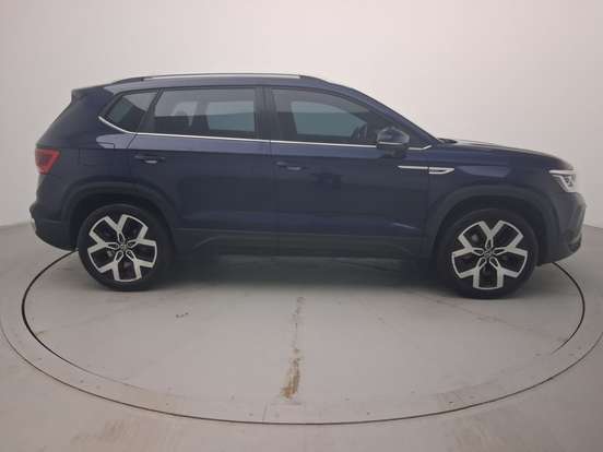 VOLKSWAGEN-TAOS-2024