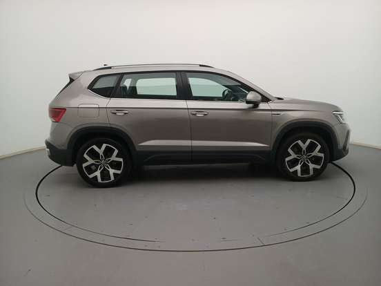 VOLKSWAGEN-TAOS-2024