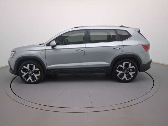 VOLKSWAGEN-TAOS-2024