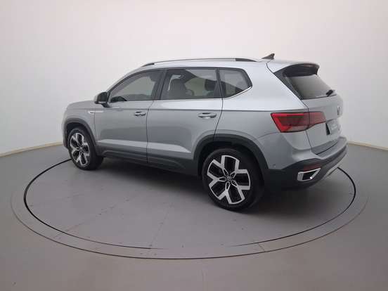 VOLKSWAGEN-TAOS-1.4 250 TSI TOTAL FLEX HIGHLINE AUTOMÁTICO VOLKSWAGEN-TAOS-2024